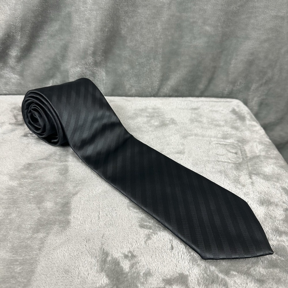 Lazzarelli Collection 100% Silk Neck Tie 3.5" x 58" Black Dark Gray Stripe